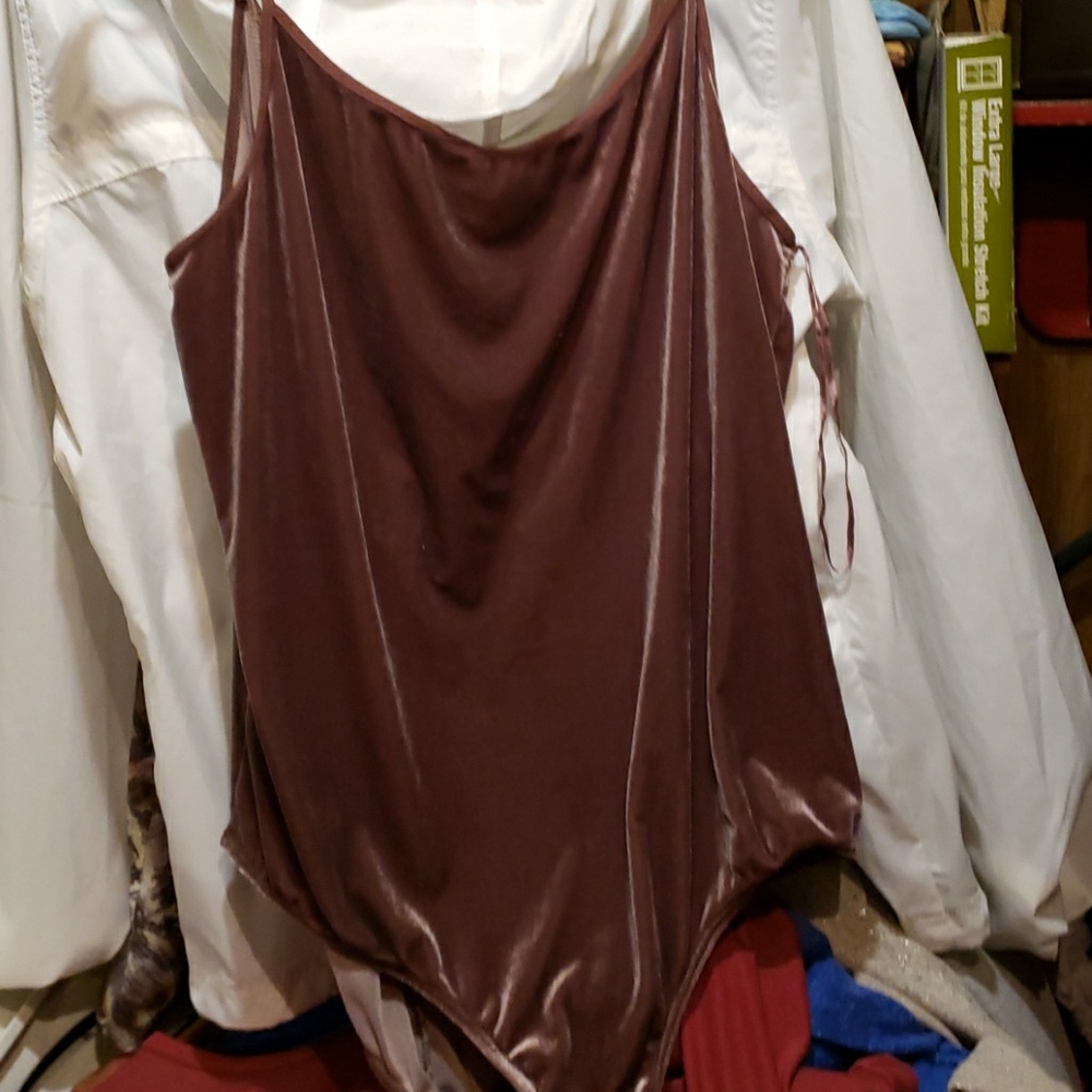 Body suits - Picture 2 of 2